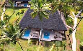 Bluebay Beach Resort&Spa